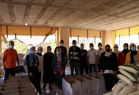 Young Volunteers from ActionAid Palestine(AAP) youth groups  from governorates  of Hebron and Bethlehem in the south of West Bank package food parcels to be distributed  on families in health quarantine and marginalized through AAP’s response to COVID-19. Hebron – South of West -Palestine -Copy Rights of ActionAid Palestine 2020