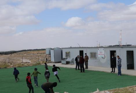 صورة لمدرسة غوين في  بلدة السموع  في جنوب الضفة الغربية وهي ضمن 53 مدرسة مهددة بالهدم- فلسطين -حقوق الطبع محفوظة لمؤسسة أكشن إيد-فلسطين لعام2021  