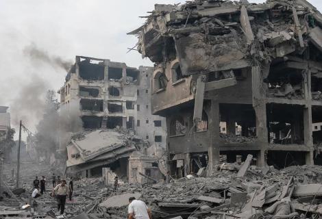 صورة لأثر للدمار الناجم عن الغارات الإسرائيلية خلال التصعيد الإسرائيلي على قطاع غزو لعام 2023