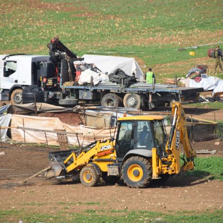 صورة لقرية حمصة الفلسطينية في الأغوار الفلسطينية التي تدم هدمها على أيدي قوات الاحتلال الإسرائيلي  في شهر شباط لعام 2021 – الضفة الغربية -فلسطين ، حقوق الطبع محفوظة لمؤسسة أكشن إيد-فلسطين لعام 2021 . 