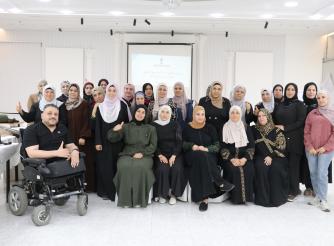 تدريب إدارة المشاريع الصغيرة للنساء في محافظة الخليل
